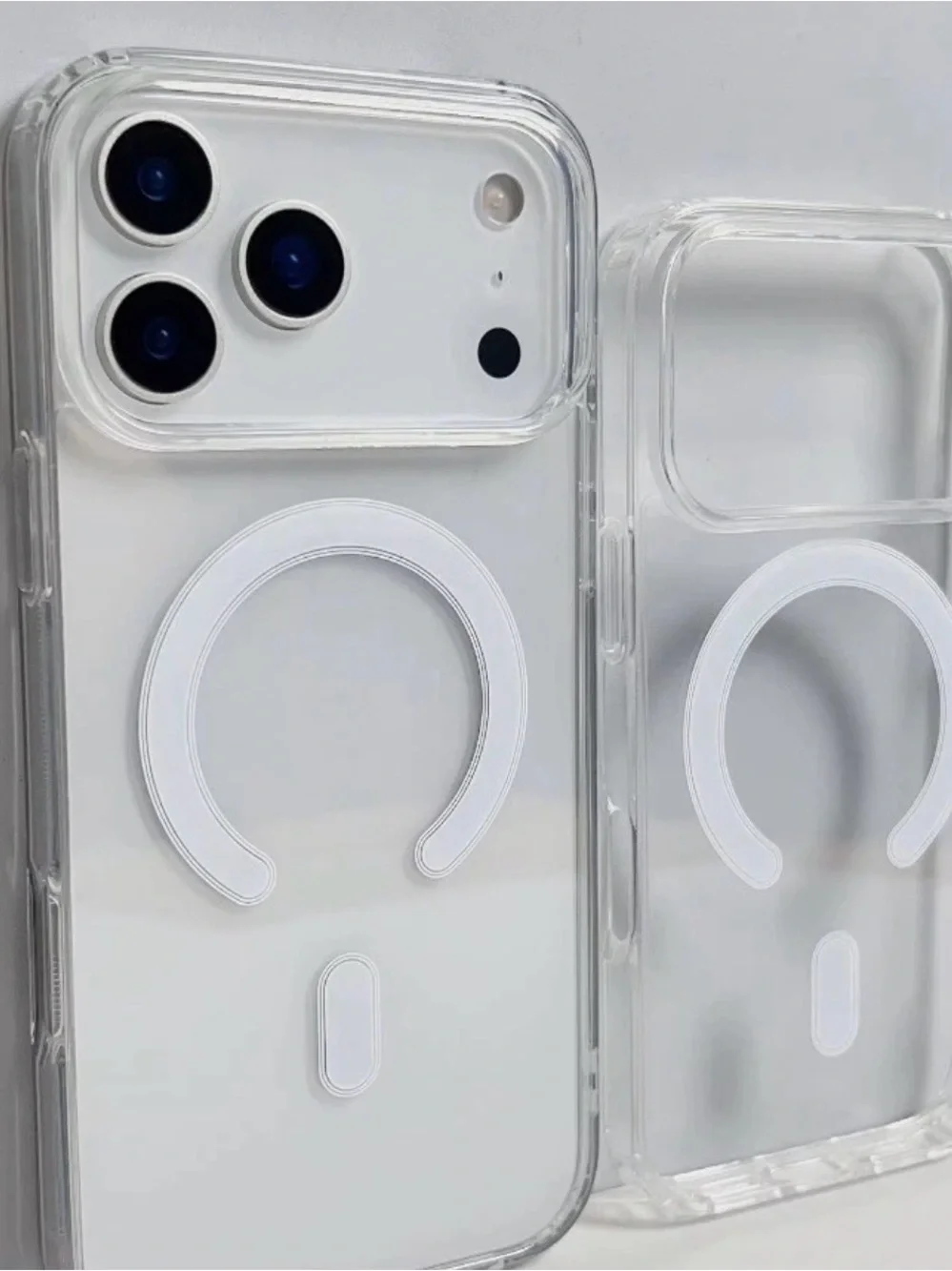 Clear Magnetic iPhone 17 Pro Max Case - Transparent